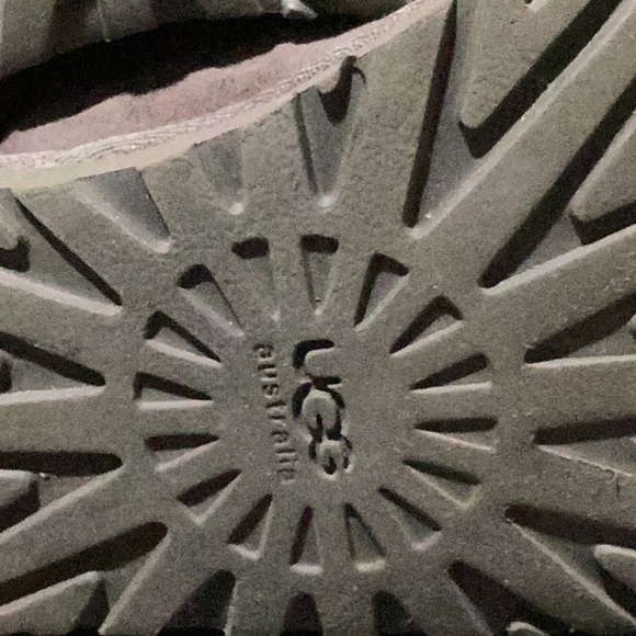 UGG Bailey Button Triplet II Boots - Size 8 - Picture 6 of 12